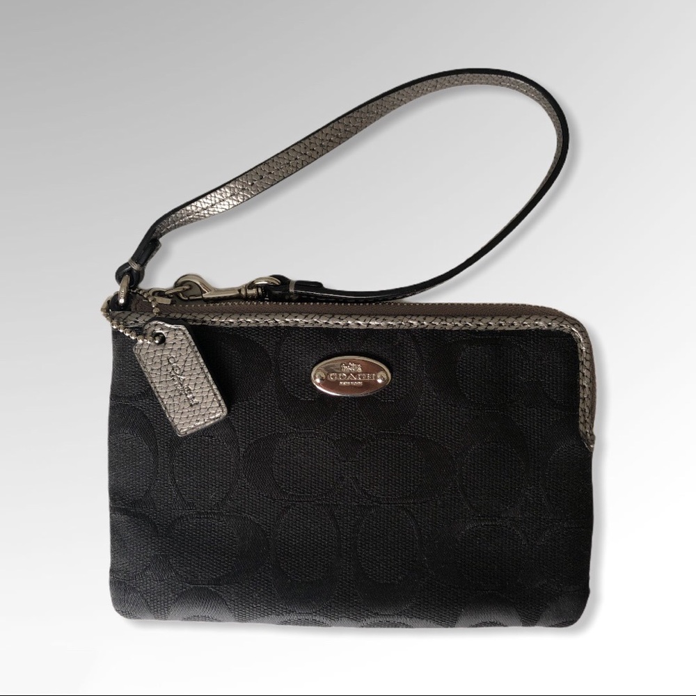 Coach Signature Canvas Black Wristlet